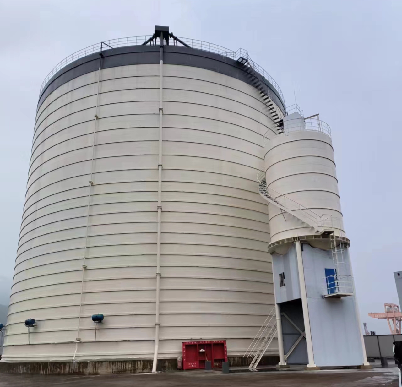 立山10万吨水泥钢板库